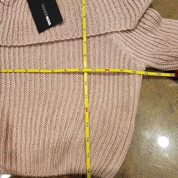 Fashion Nova Off The Shoulder Crop Top Pink Sweater Size Small‎ New With Tags - Picture 10 of 14